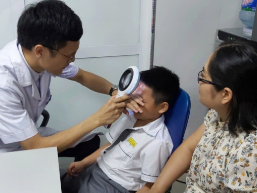 Bạch Biến Là Gì? Nguyên Nhân và Những Điều Cần Biết Bac si da lieu tu van benh bach bien 2