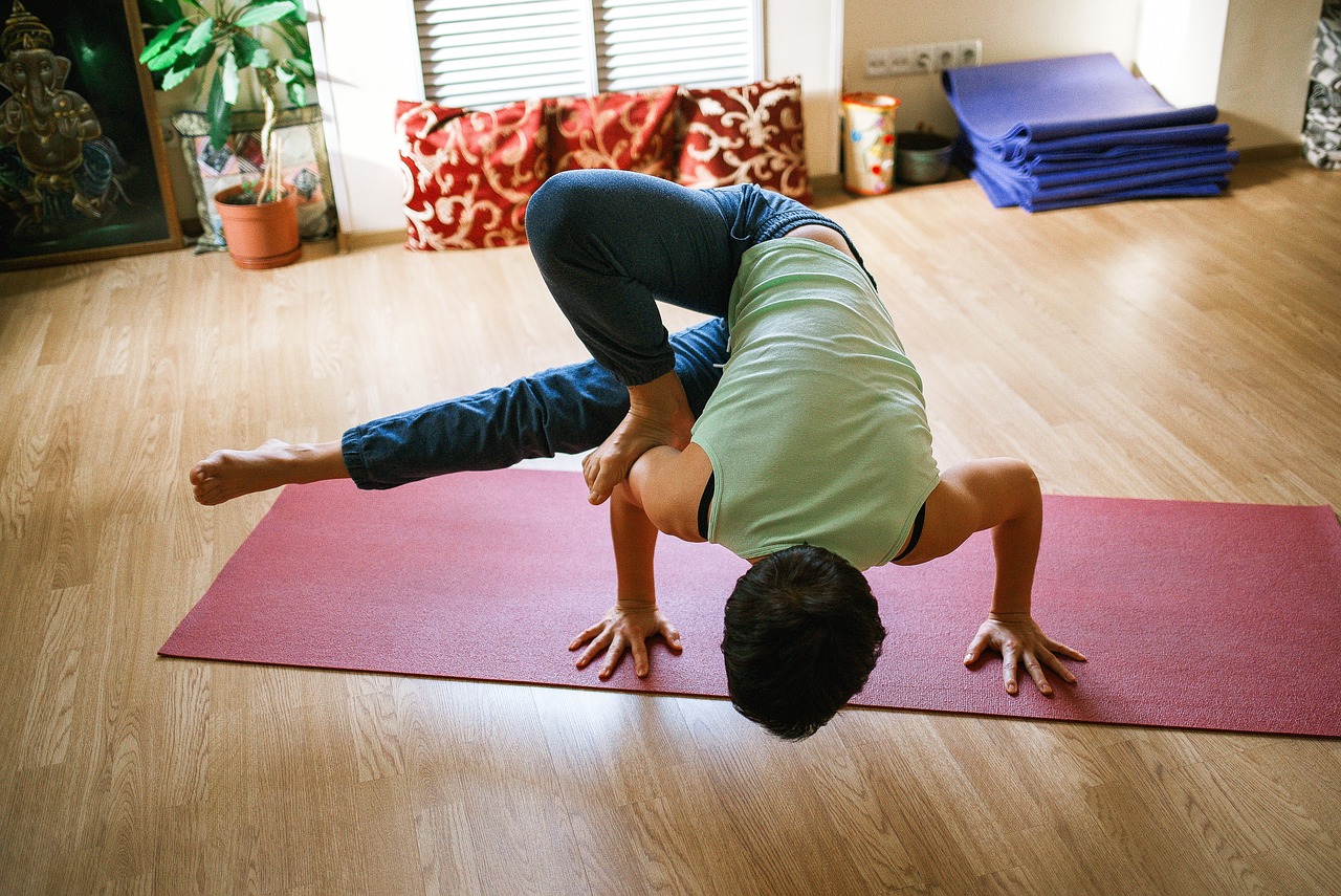 7 Mẹo Chăm Sóc Da Bạch Biến Tại Nhà Hiệu Quả Nhất Thiền và yoga giúp giảm stress trong chăm sóc da bạch biến